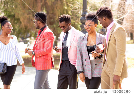 positive business people have met in the street positive business people have met in the street 43009290