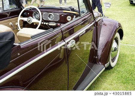 フォルクスワーゲンタイプ1ビートル流線形可愛いオープンカー2シーターカブリオレおしゃれな外車1953 43015865