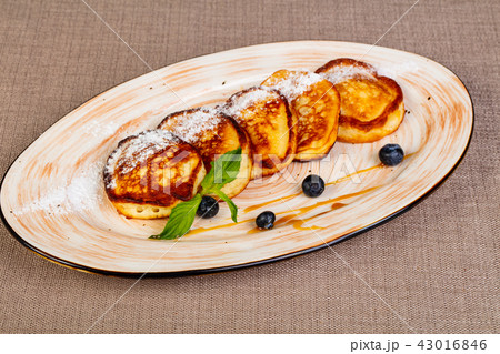 Sweet tasty pancakes Sweet tasty pancakes 43016846