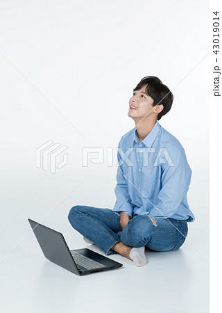 若い男 若い男性 学生 43019014