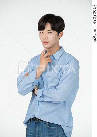 大学生 表情 男 43020017