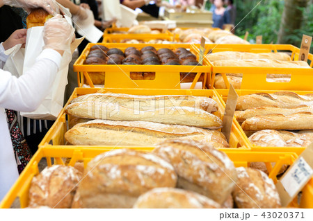 Homemade bread and baguettes at outdoor market Homemade bread and baguettes at outdoor market 43020371