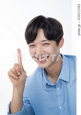 人物 表情 喜び 43021583