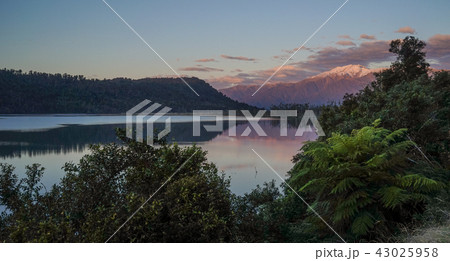 Mountain scenery at sunrise Mountain scenery at sunrise 43025958