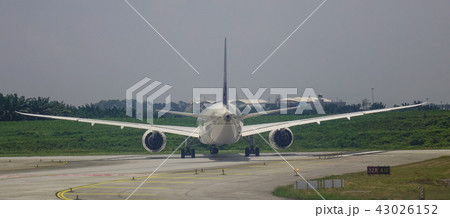 Passenger airplane at the airport 43026152
