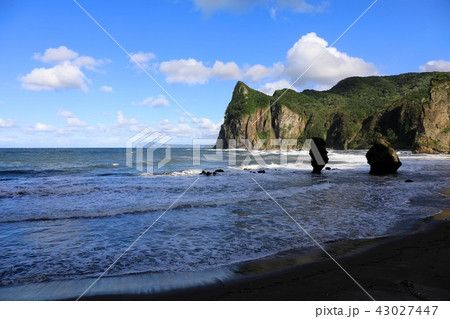 えびす岩と大黒岩と烏帽子岬 43027447