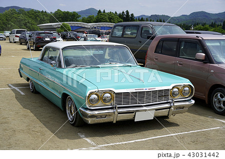 雪佛蘭impala第三代1964年60年代華麗美國電影符號全尺寸汽車大型車美國品味 照片素材 圖片 圖庫