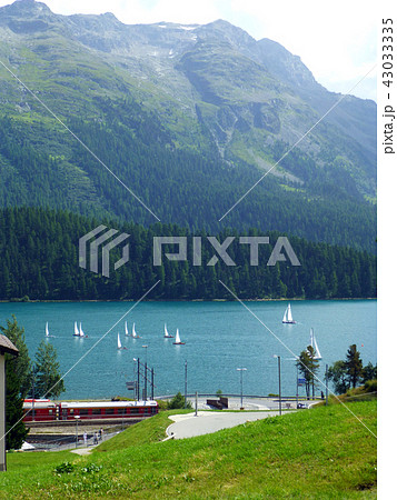 サンモリッツ　湖　ヨット　スイス観光 43033335