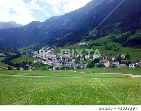 スイスアルプス　ベルニナ急行　スイス　北イタリア 43033397