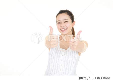 喜ぶ女性 喜ぶ女性 43034688