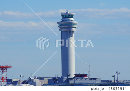 羽田空港の管制塔の写真素材