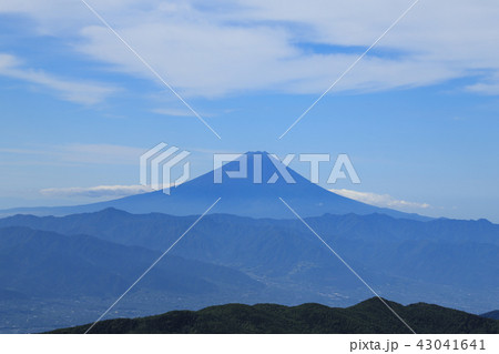 国師ヶ岳から望む富士山 大弛峠~国師ヶ岳 国師ヶ岳から望む富士山 大弛峠~国師ヶ岳 43041641
