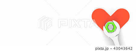 部品を組み合わせて作ったハート型のイラスト素材 43043642 Pixta