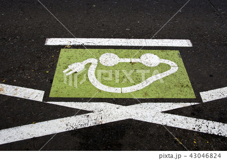 electromobile transport road sign on city asphalt electromobile transport road sign on city asphalt 43046824