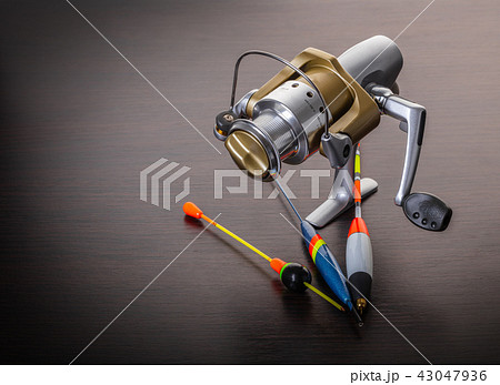 Coil and floats for a fishing rod 43047936