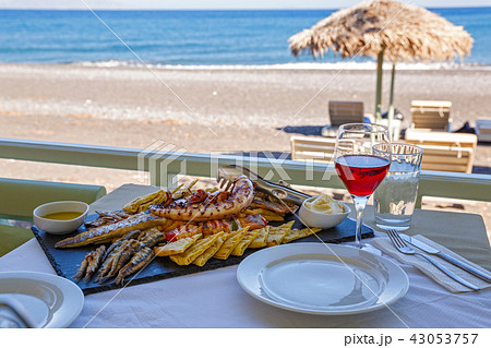 Breakfast by the sea 43053757