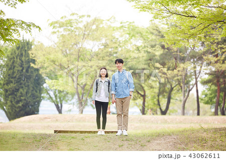 恋人 友達 友人 43062611