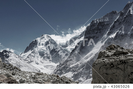 Kanchenjunga region 43065026