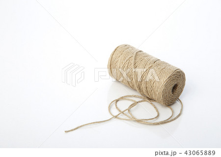 Natural string roll on white Natural string roll on white 43065889