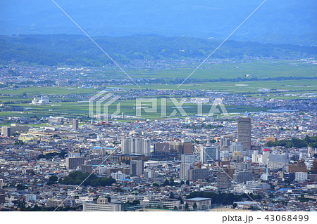 山形県　西蔵王公園より山形市を望む 43068499