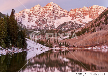 Maroon Bells and Maroon Lake at sunrise Maroon Bells and Maroon Lake at sunrise 43072921
