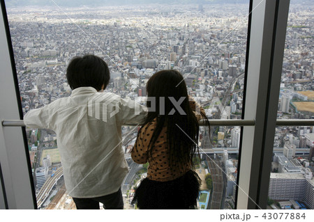 あべのハルカス展望台と子供 43077884