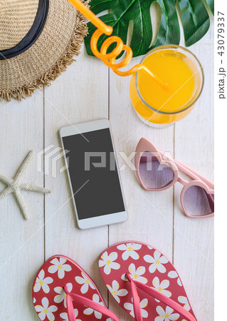 Women's casual clothes with accessories items Women's casual clothes with accessories items 43079337