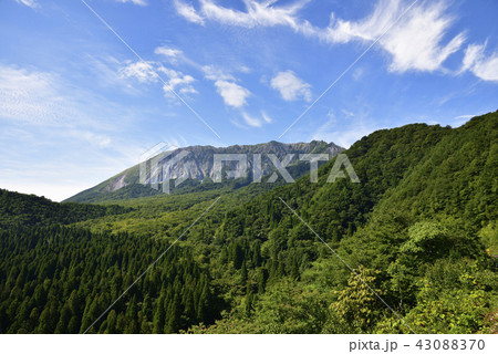 大山　鍵掛峠からの眺め（鳥取県日野郡江府町） 43088370