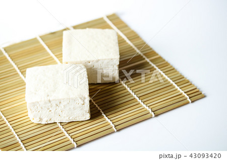 水切り木綿豆腐 43093420