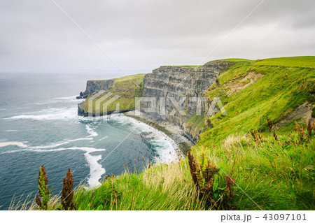 Cliffs of Moher 43097101