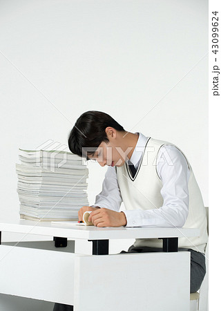 男 男性 男の子 43099624