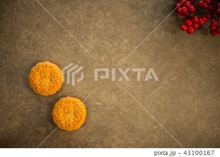 Mooncakes on low light background with copy space 43100167