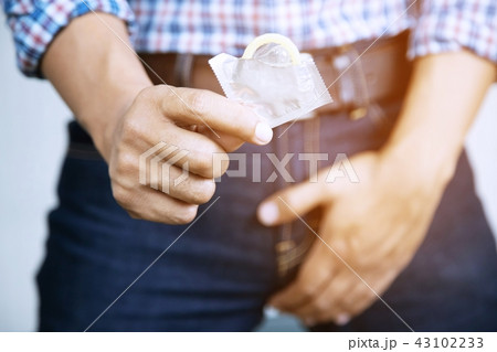 remove belt pants Condom ready to use 43102233