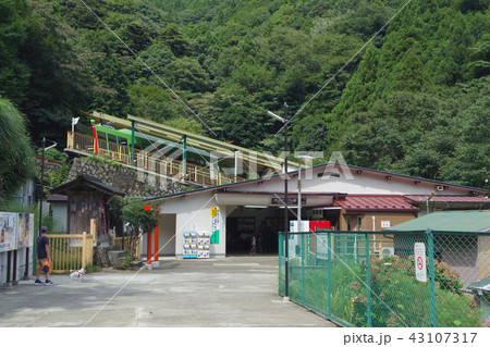大山登山、大山ケーブル駅とケイブルカー 43107317