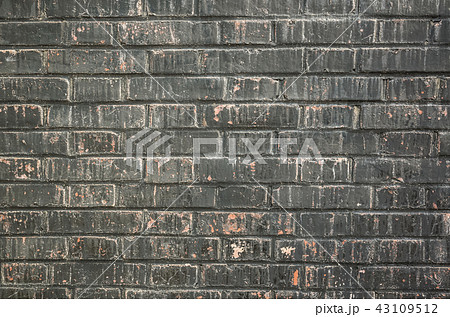 dirty and aged brick 43109512
