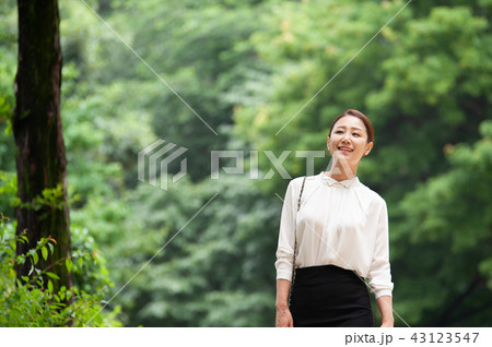 女性 女 女の子 43123547