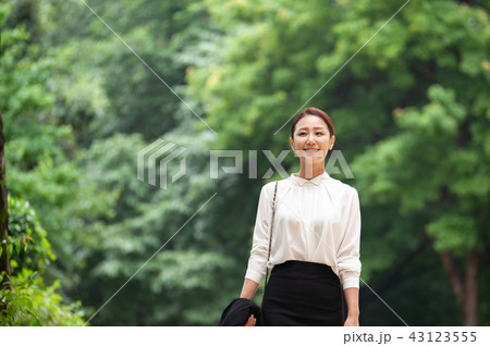 女性 女 女の子 43123555