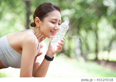 女性 女 女の子 43124318