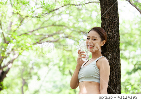 女性 女 女の子 43124395