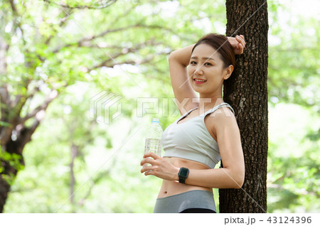 女性 女 女の子 43124396