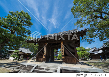 第70番札所 本山寺 仁王門 四国88ヶ所霊場 第70番札所 本山寺 仁王門 四国88ヶ所霊場 43127401
