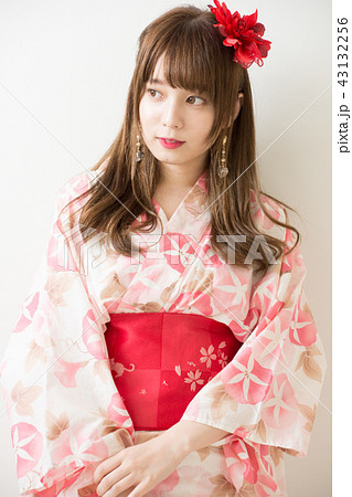浴衣の女性 43132256