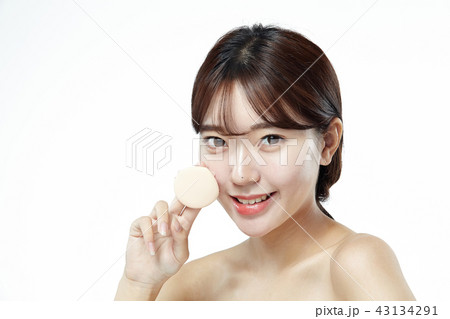 韓国人 ビューティー 若い女性 43134291