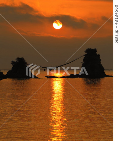 豊後二見ヶ浦の朝日 43134560