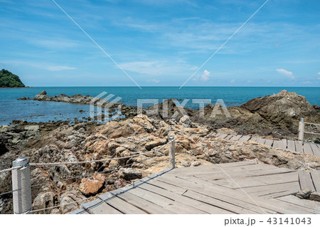 Rock of sea coral and reef with beautiful sky 43141043