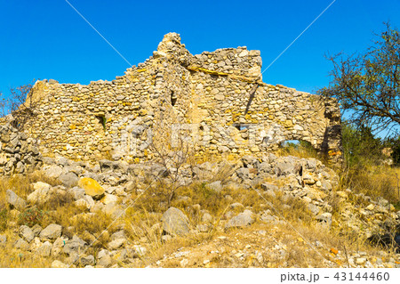 Stone house by the village of Gruissan 43144460