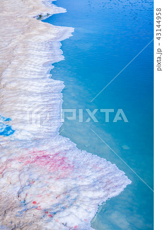 Chott el Djerid, salt lake in Tunisia 43144958