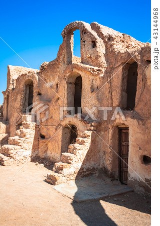 Tunisia. Medenine. Fragment of old Ksar  43144968
