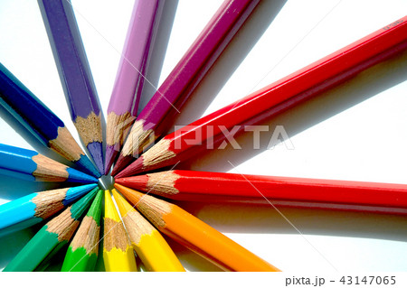 色鉛筆 虹 ウォン 43147065