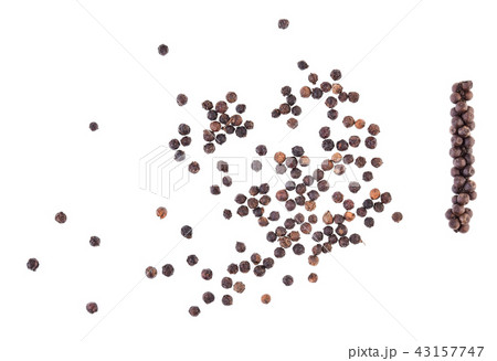 Top view of pepper corn isolated on white 43157747